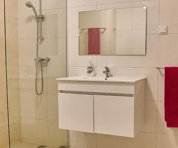 415 Casa Pimenta Lagos